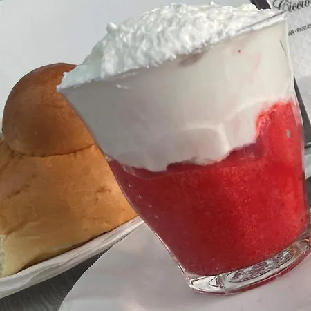住宿加早餐酒店 Sole Mare 3*